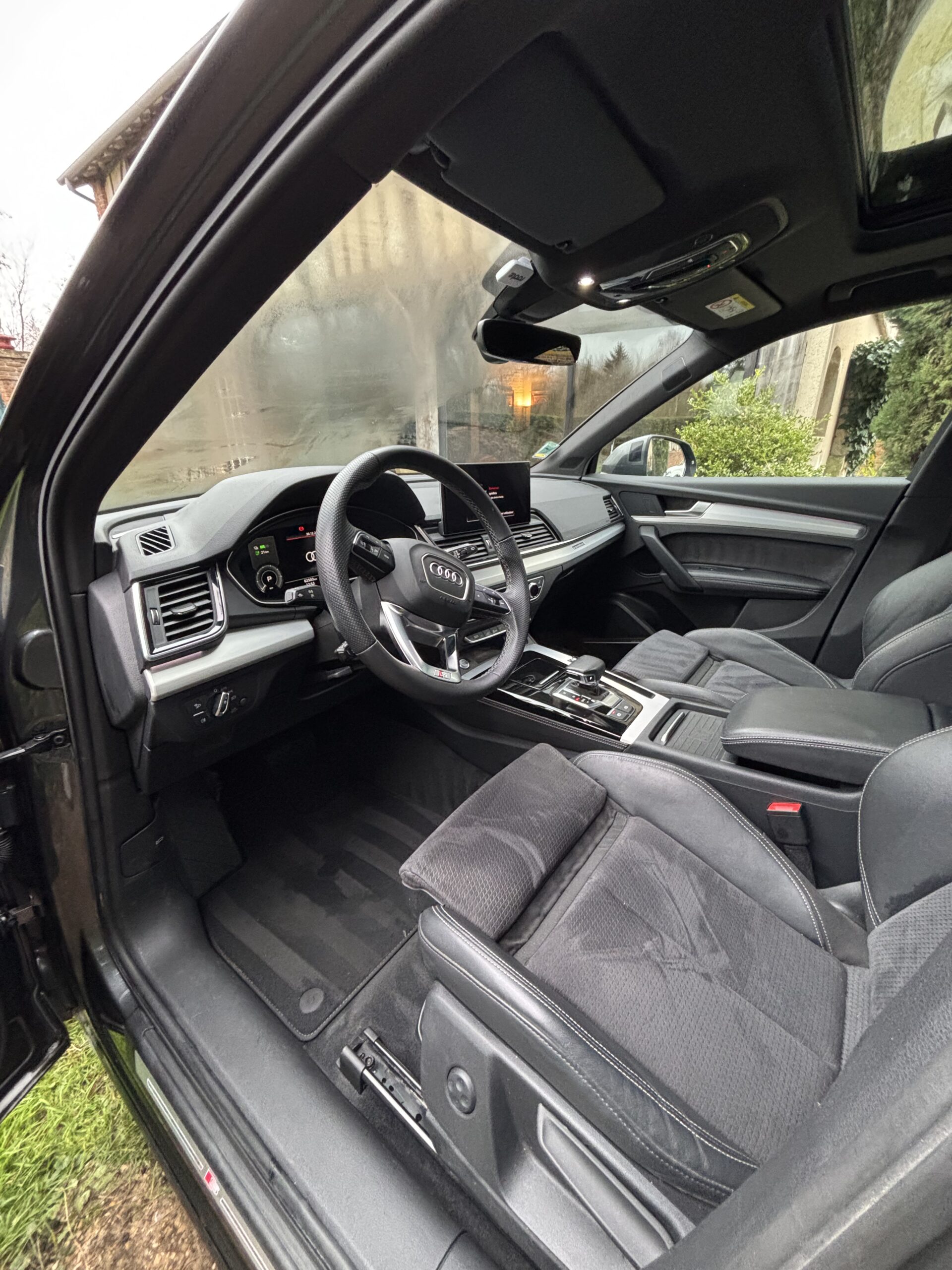 Tapis avant nettoyage automobile