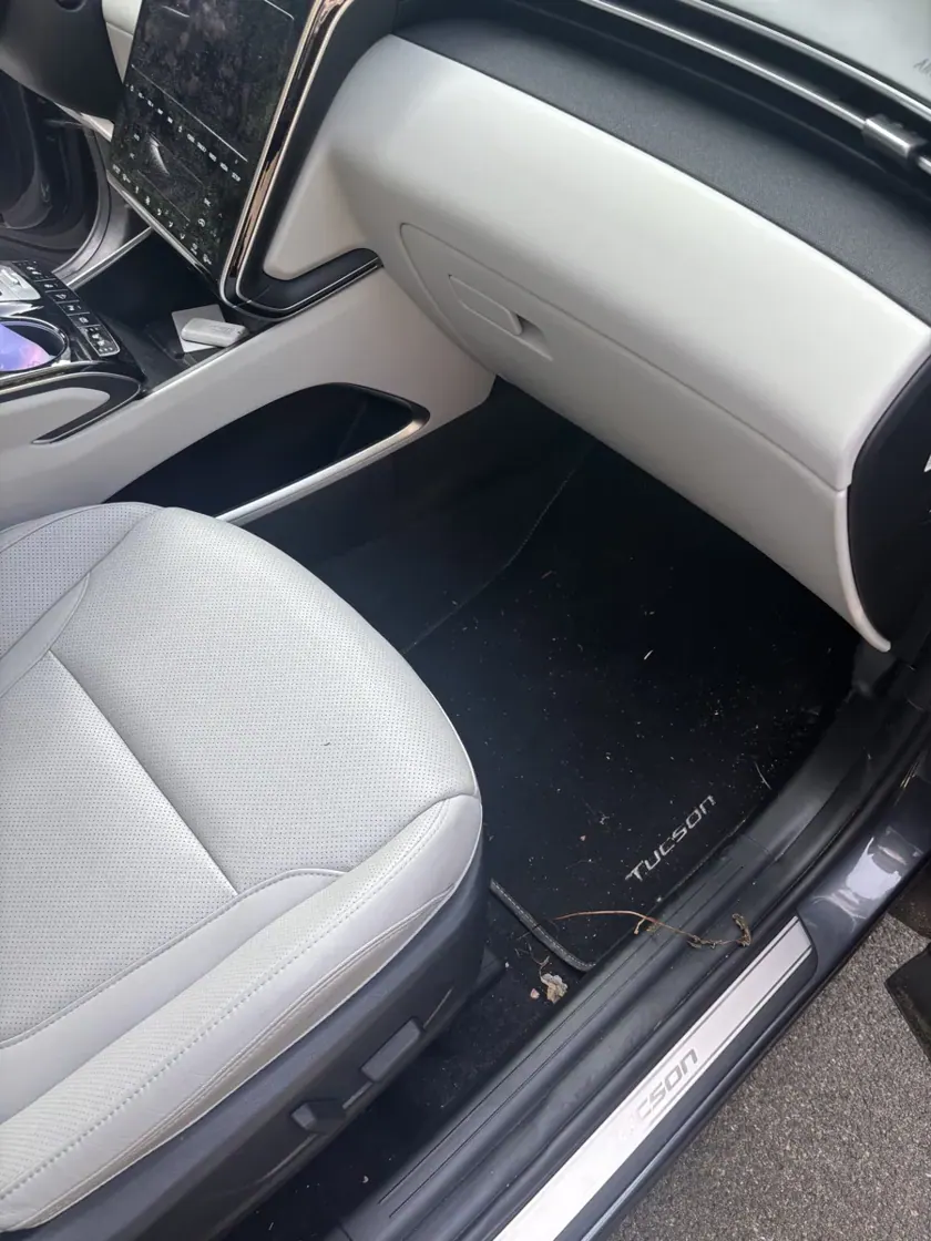 Planche de bord côté passager — réalisation Carshine