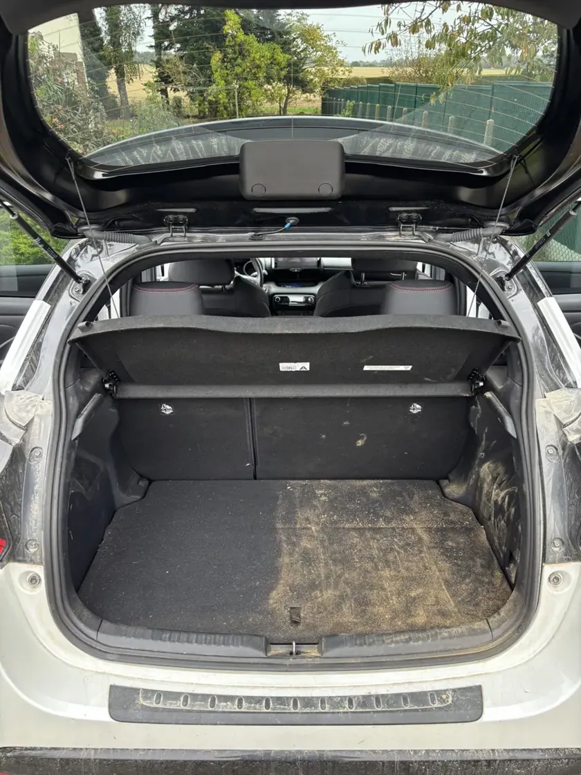 Coffre avant nettoyage — réalisation Carshine
