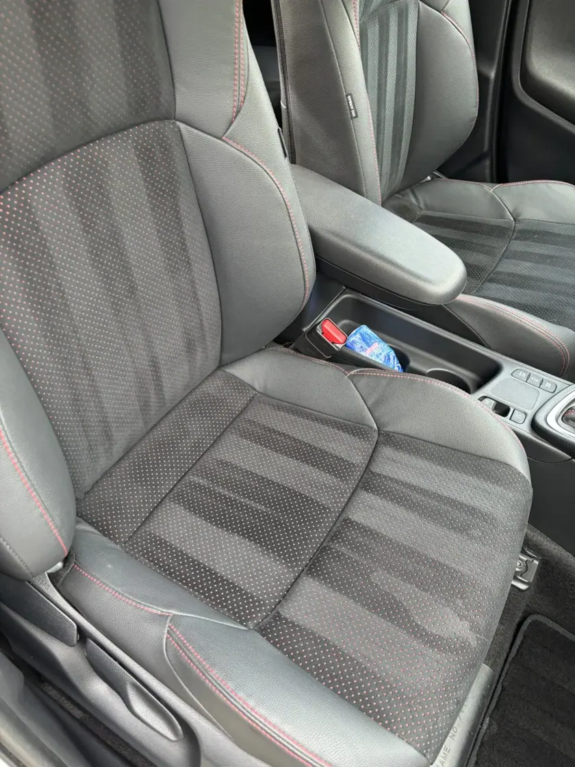 Banquette en tissu — réalisation Carshine