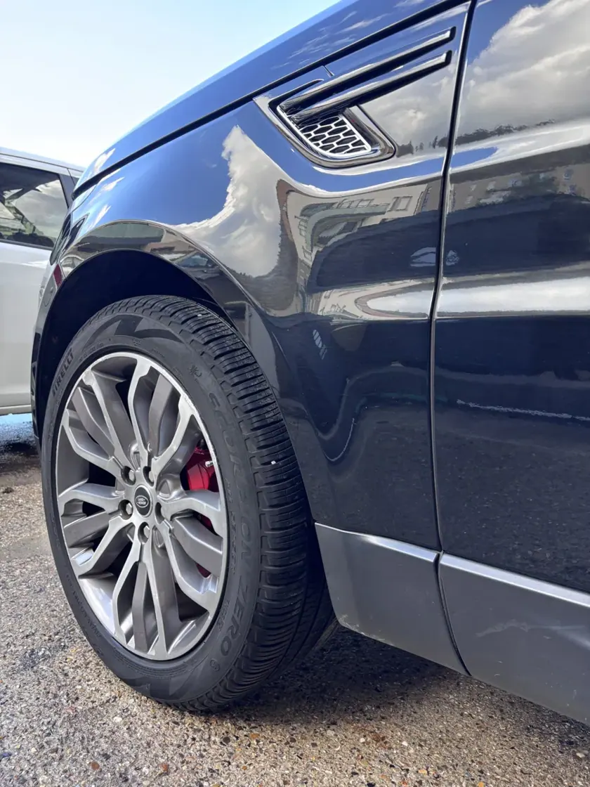 Jante et carrosserie bleu foncé — réalisation Carshine